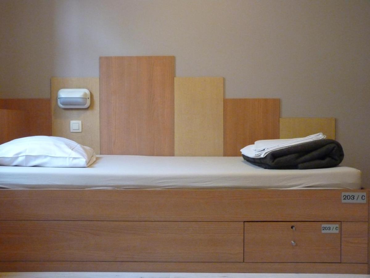 Sleep Well Youth Hostal